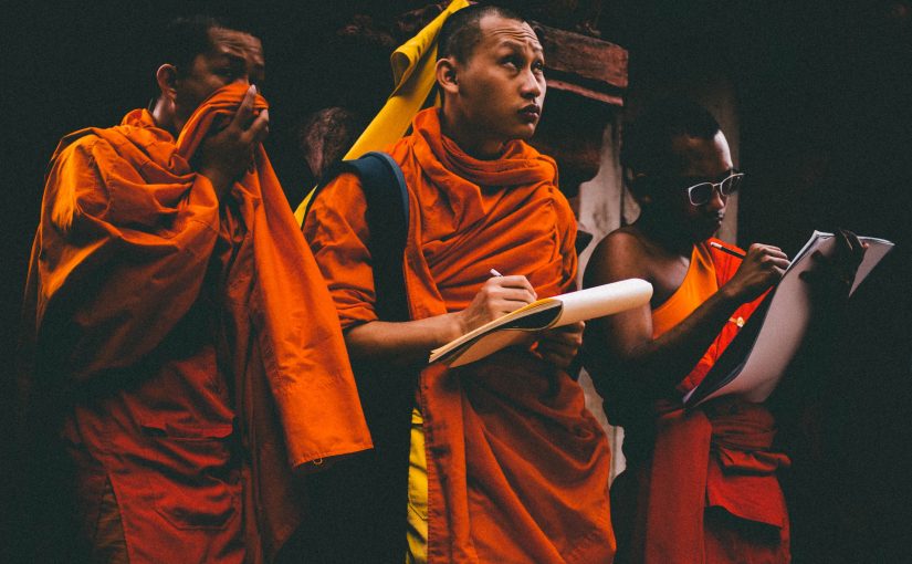 A Friendly (?) Encounter: Pali scholasticism and psychological reinterpretation of Theravada doctrines